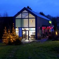 Nicolaus im Carrefour